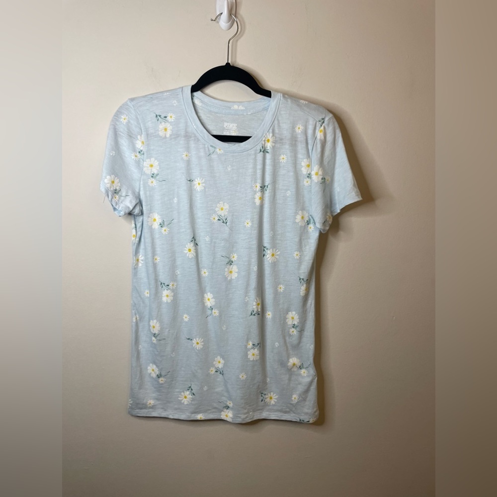 NWT Victoria’s Secret Pink Light Blue Daisy Floral Print T Shirt